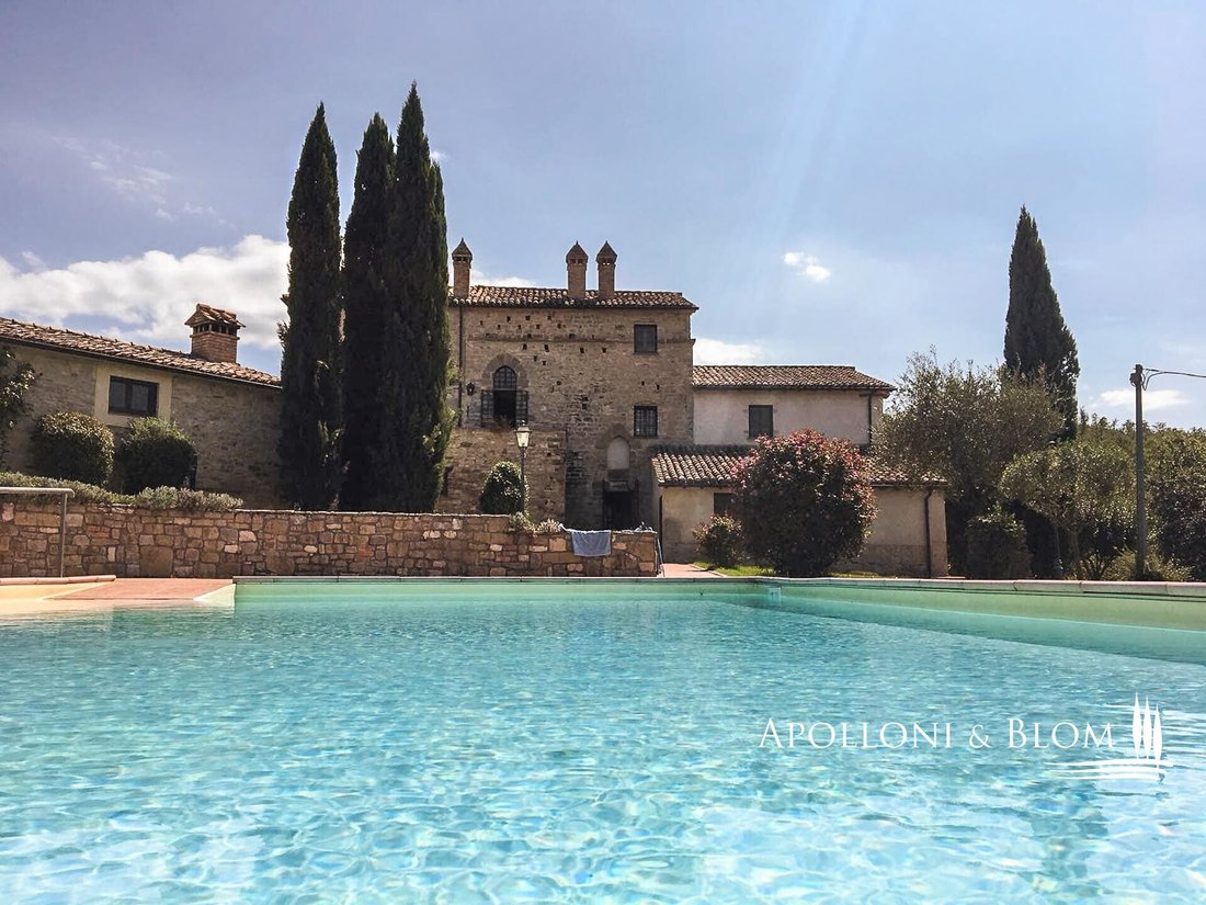 House in Umbertide, Umbria, Italy 1 - 11770239