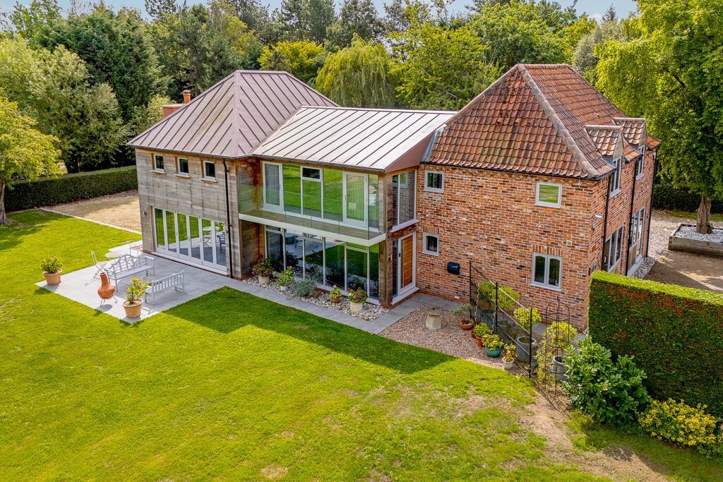 House in Sutton on Trent, England 1 - 16049530