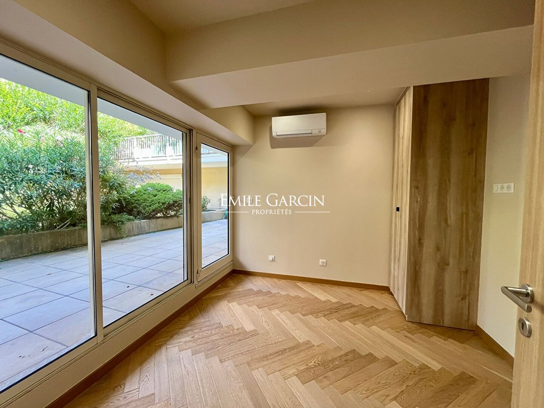 For Sale Apartment In Aix En Provence, Provence Alpes Côte D'azur ...