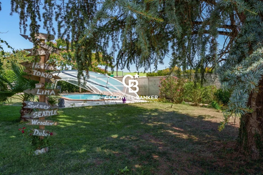 House in Saint-Antoine-du-Rocher, Centre-Val de Loire, France 3 - 16047988