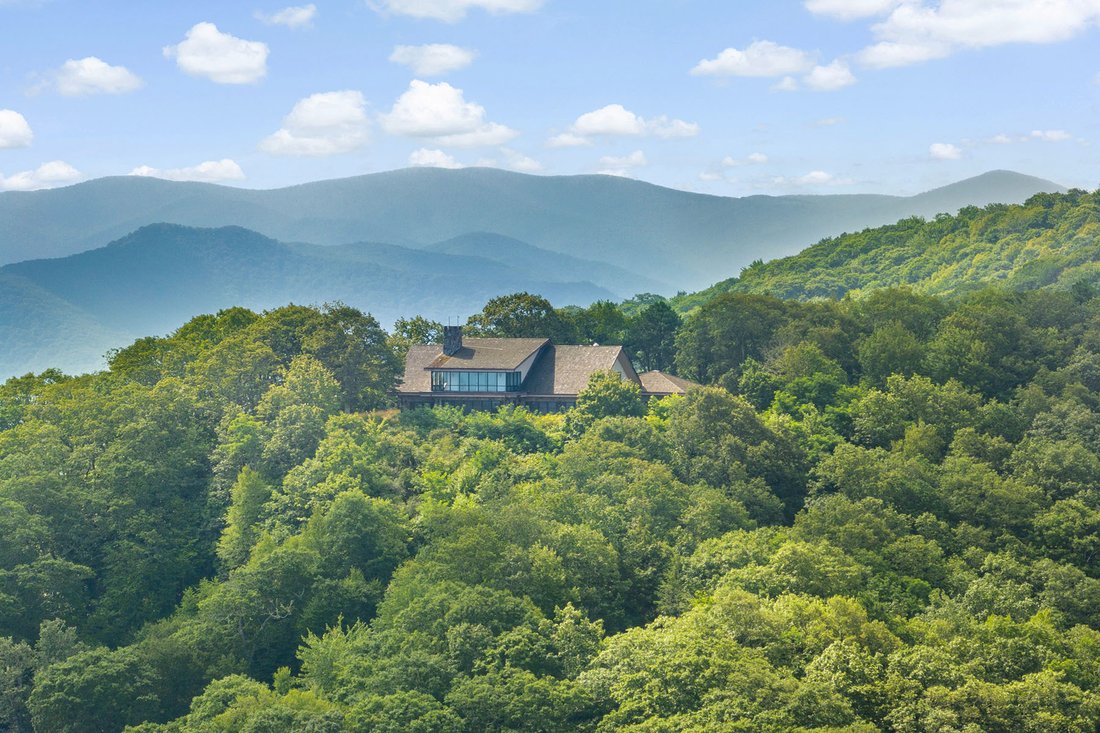 House in Waynesville, North Carolina, United States 1 - 16048978