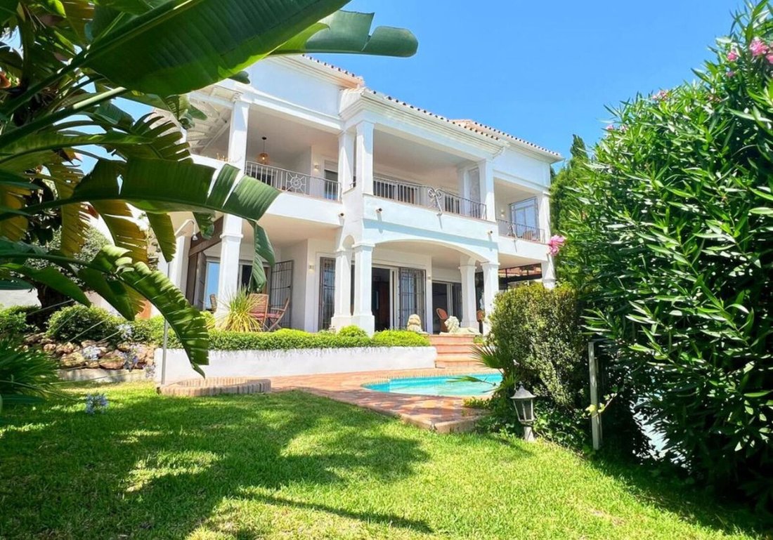 Villa in Marbella, Andalusia, Spain 2 - 16048450