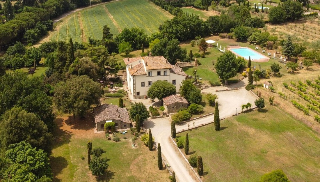 Villa in Center, Cortona, Tuscany 1 - 11760180