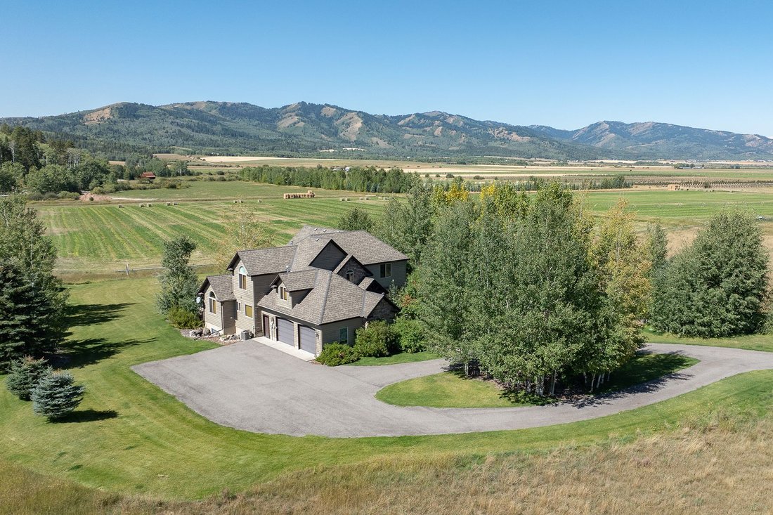 House in Victor, Idaho, United States 1 - 16049164