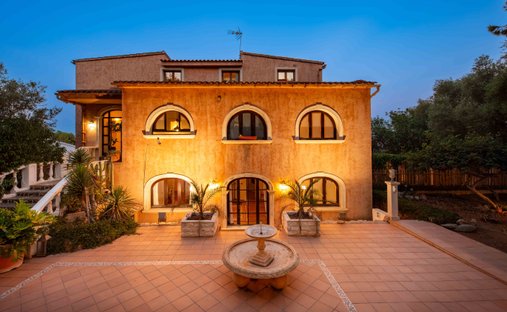 Villa in Genoa, Palma, Balearic Islands 1