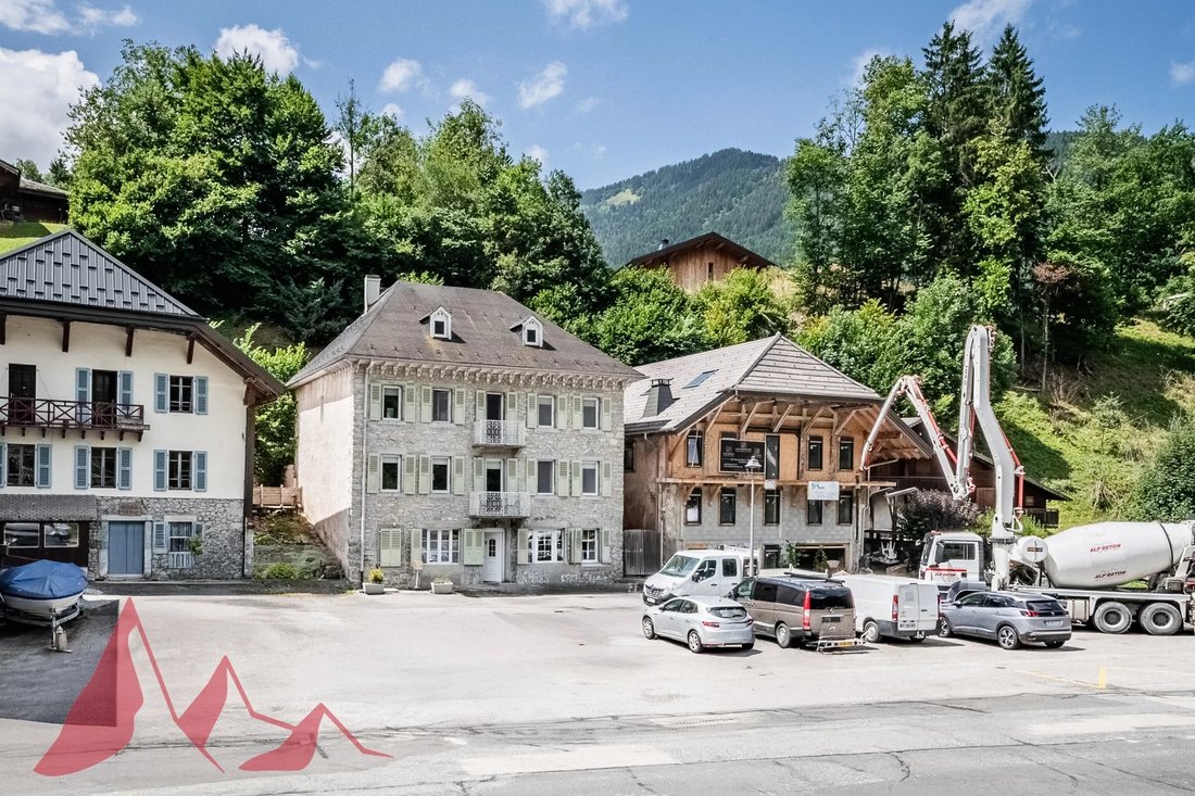 Chalet in Saint-Jean-d'Aulps, Auvergne-Rhône-Alpes, France 1 - 12681737