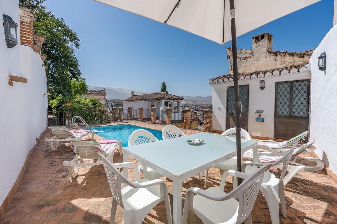 House in Centro, Granada, Spain 2 - 16049623