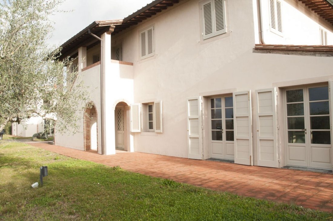 Villa in Palaia, Tuscany, Italy 2 - 12611672