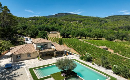 House in Besse-sur-Issole, Provence-Alpes-Côte d'Azur, France 1