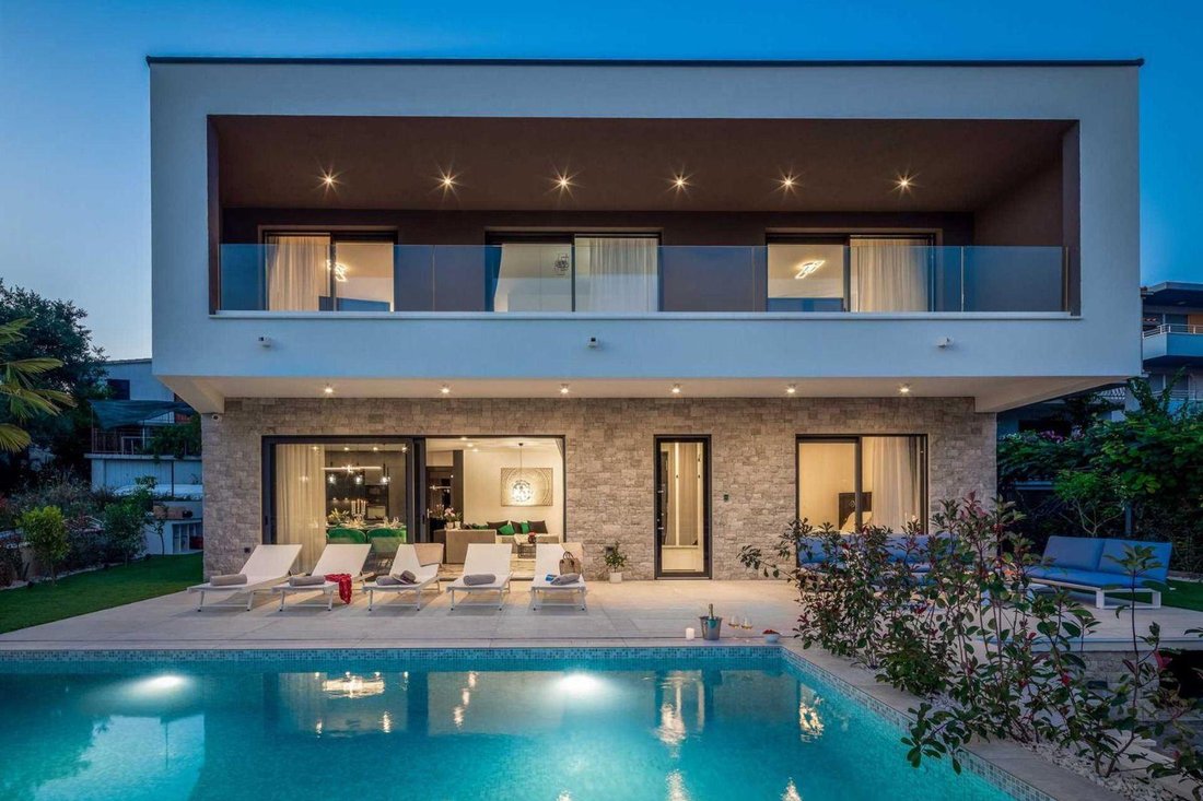 Villa in Rogoznica, Sibenik-Knin County, Croatia 1 - 16049681