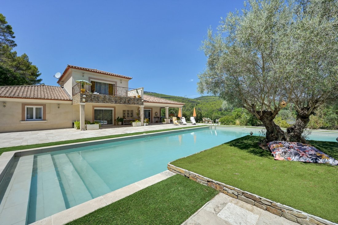 House in Besse-sur-Issole, Provence-Alpes-Côte d'Azur, France 5 - 16050433