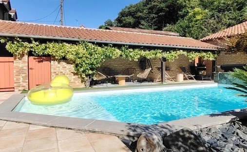 6 Room House With Terrace Near Beziers The House