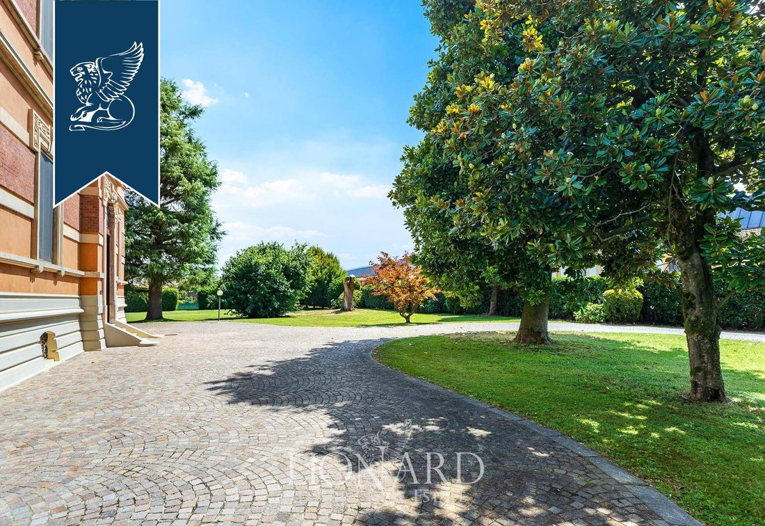 Villa in Cassolnovo, Lombardy, Italy 4 - 16049605