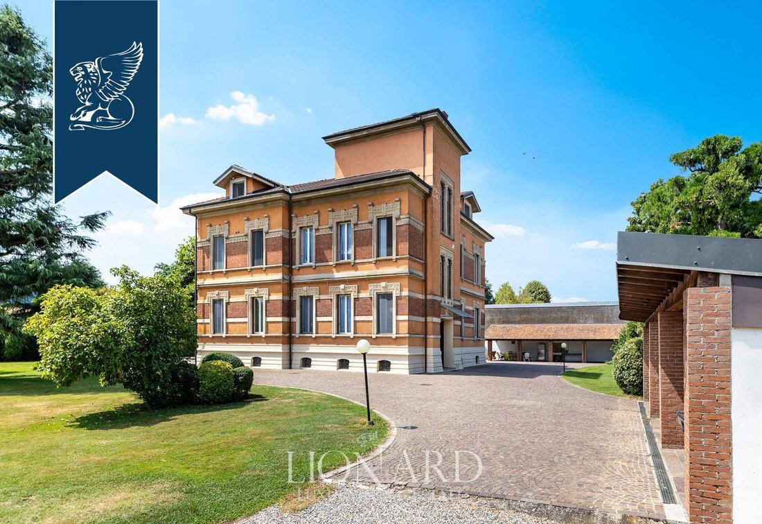 Villa in Cassolnovo, Lombardy, Italy 3 - 16049605