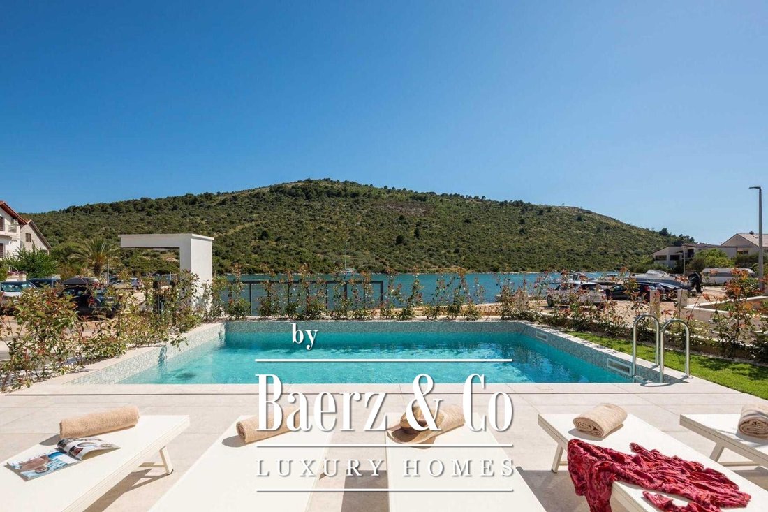 Villa in Rogoznica, Sibenik-Knin County, Croatia 1 - 16051161