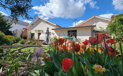 House in Centujean, Begles, France 1
