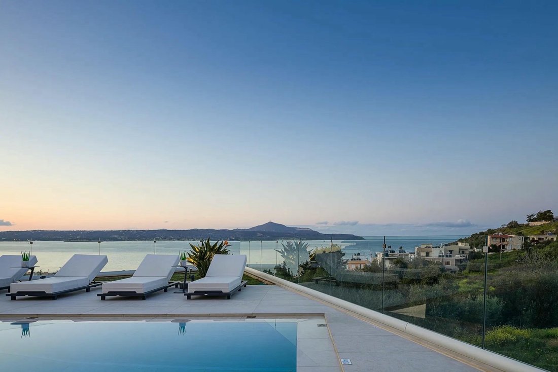 Villa in Crete, Greece 3 - 16052571
