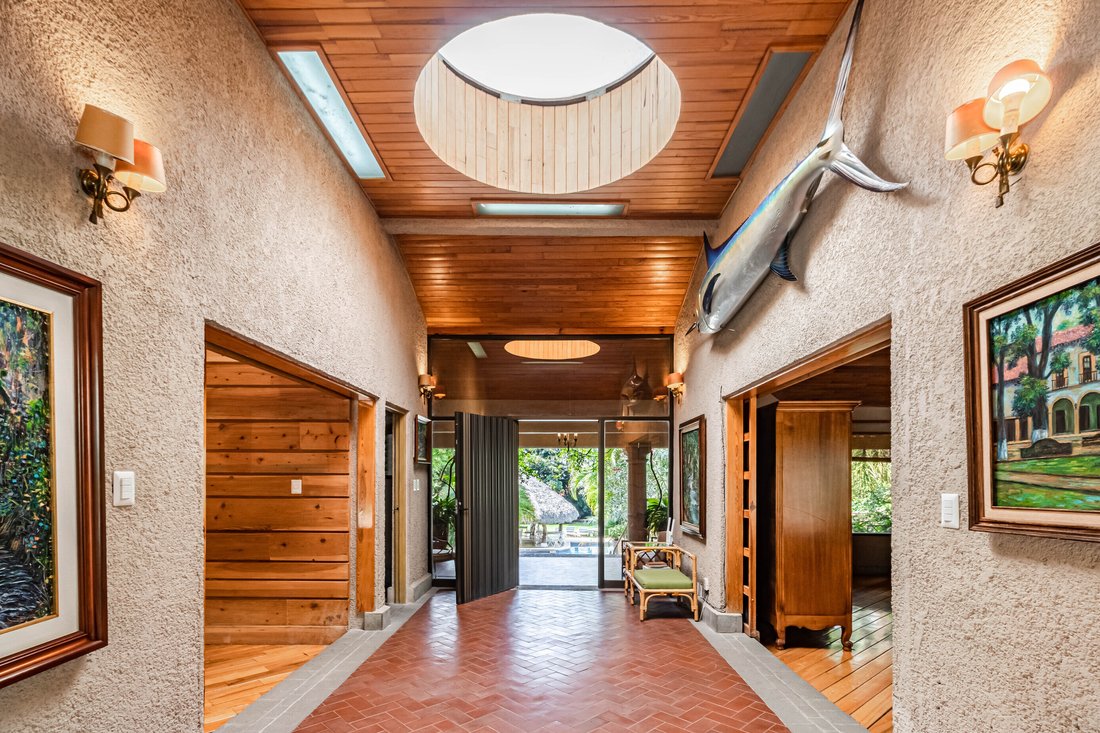 House in Cuernavaca, Morelos, Mexico 2 - 16053987