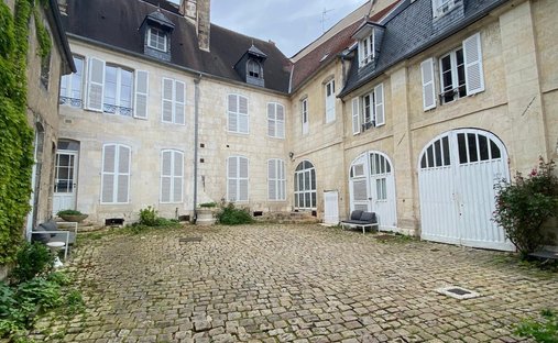 Castle for Sale in Bourges, Centre-Val de Loire, France