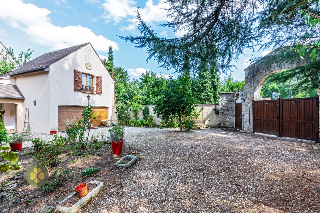 House in Thoiry, Ile-de-France, France 3 - 16054277
