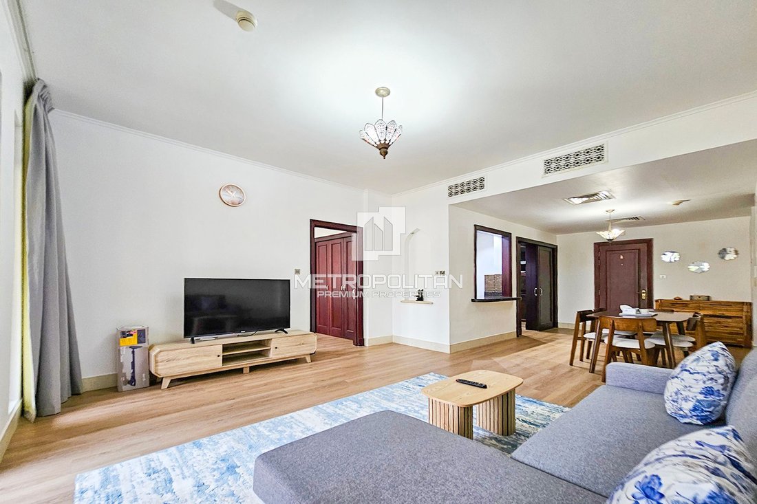 Apartment in Downtown Dubai, Dubai, United Arab Emirates 2 - 15106338