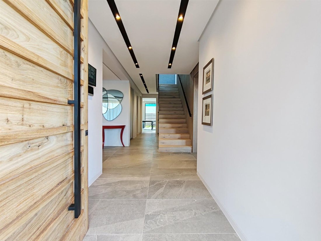 House in Camps Bay, Cape Town, South Africa 4 - 16054053
