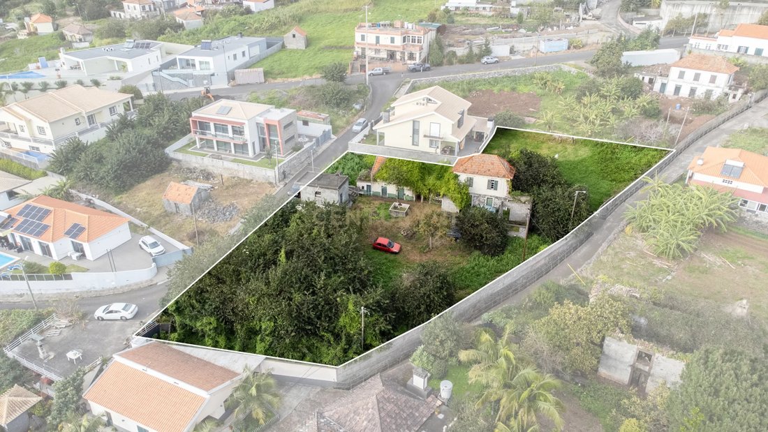 Land in Arco da Calheta, Madeira, Portugal 1 - 14982373