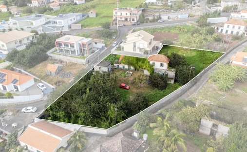 Land in Arco da Calheta, Madeira, Portugal 1