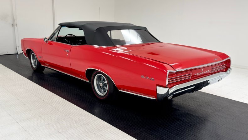 Cabriolet in Morgantown, United States 5 - 16055471