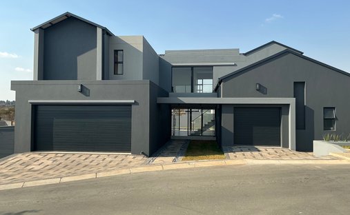 House in Sandton, Gauteng, South Africa 1