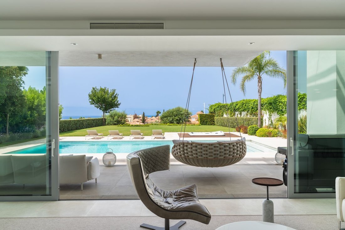 Villa in Marbella, Andalusia, Spain 3 - 16053452