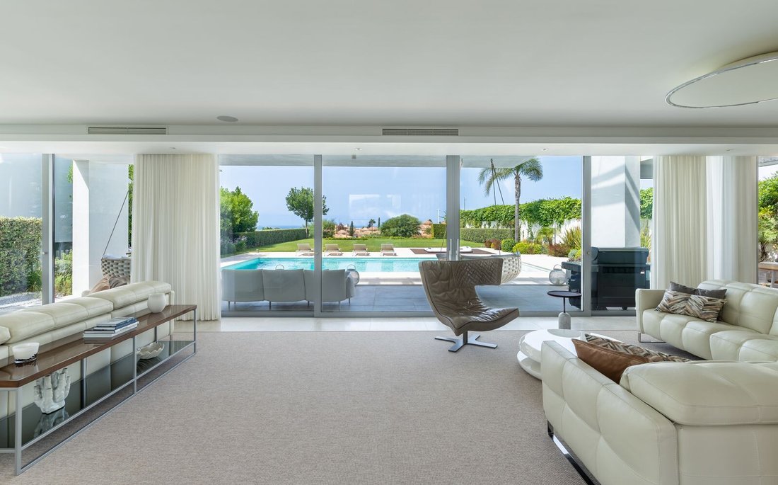 Villa in Marbella, Andalusia, Spain 5 - 16053452