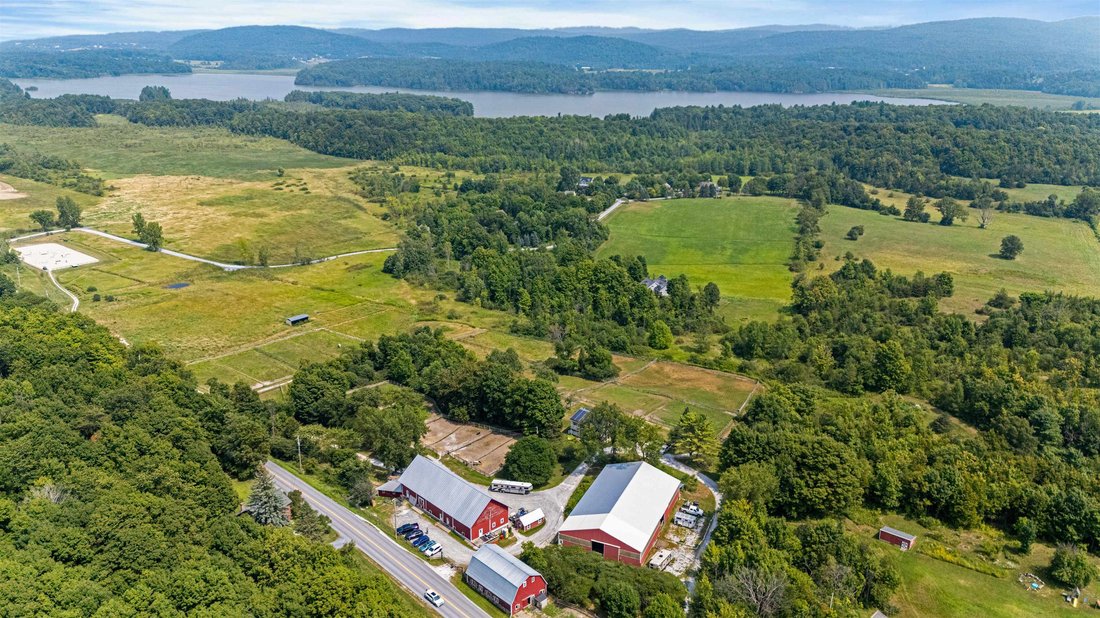 House in Shelburne, Vermont, United States 2 - 16053432