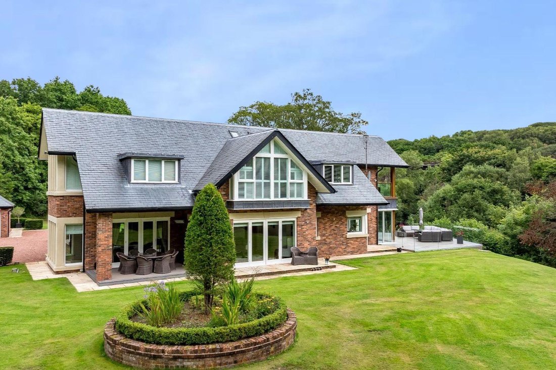 House in Standish, Wigan, England 3 - 16054303