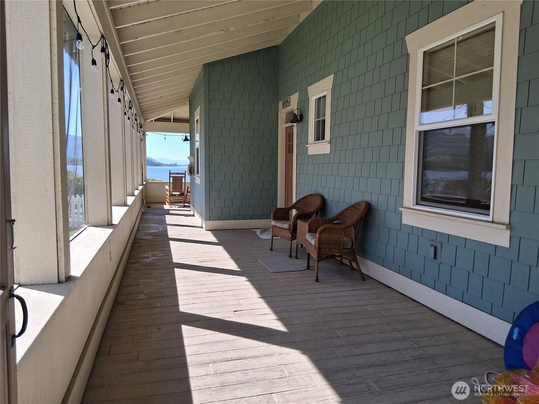 House in Oroville, Washington, United States 5 - 16054891