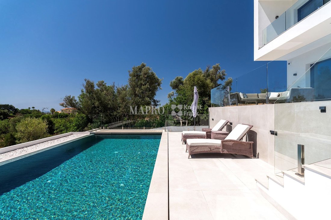 Villa in Loule (Sao Clemente), Algarve, Portugal 2 - 16053829