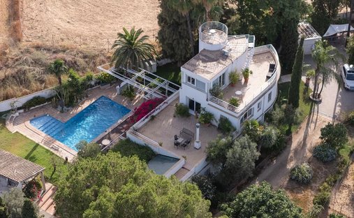 Villa in Valencina de la Concepcion, Andalusia, Spain 1