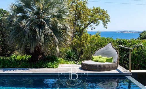 Villa in Bonifacio / Bunifaziu, Corsica, France 1