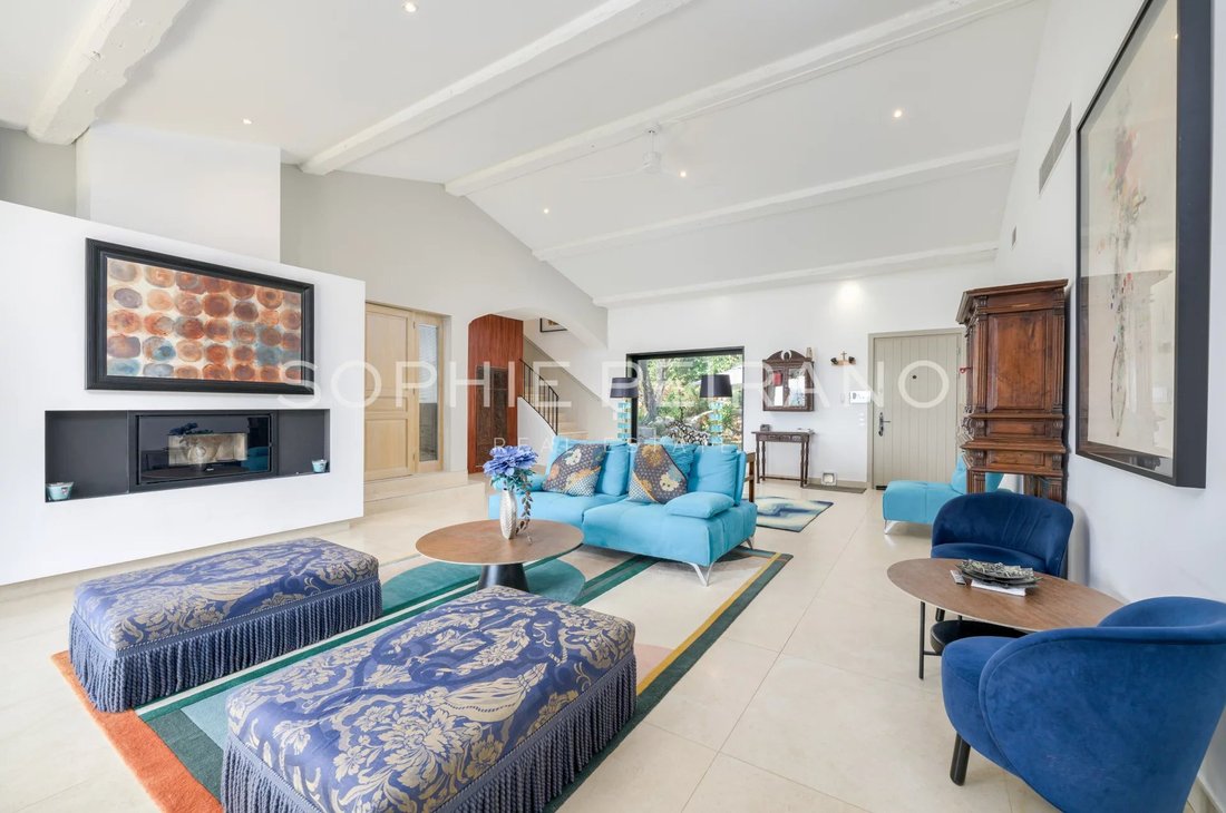 Villa in Collines, Le Cannet, France 3 - 16052875