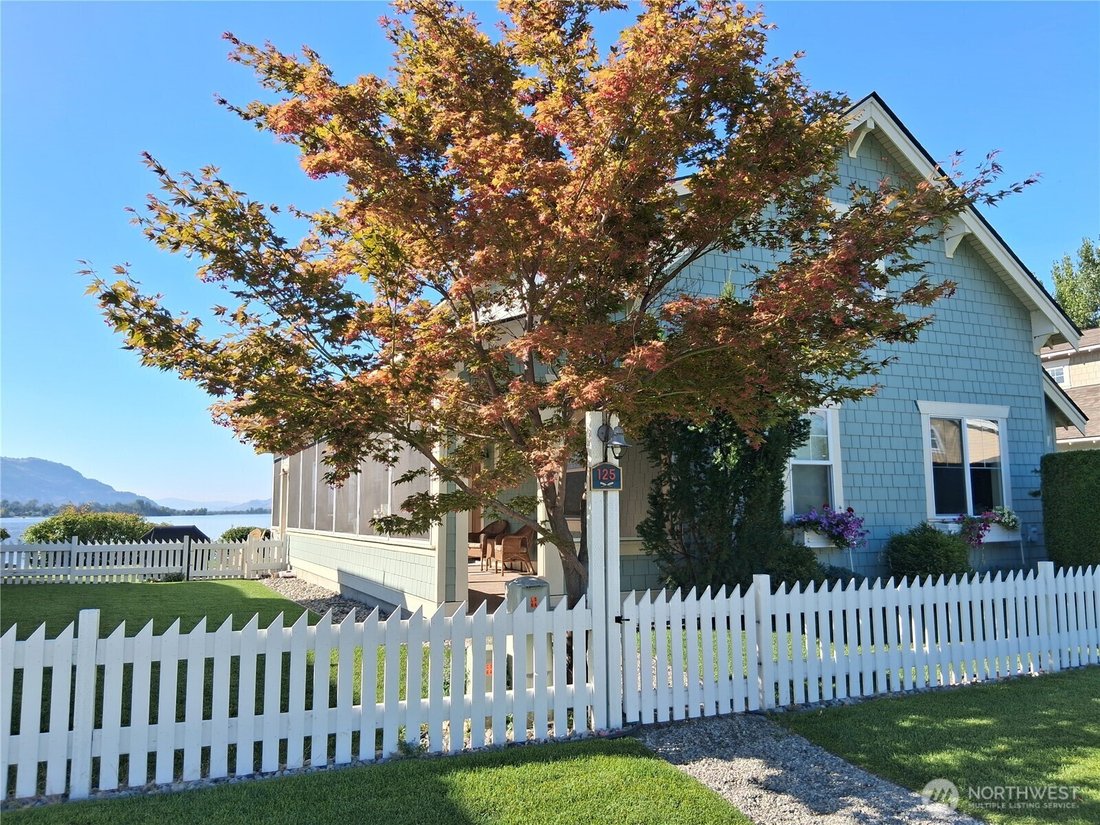 House in Oroville, Washington, United States 3 - 16054891