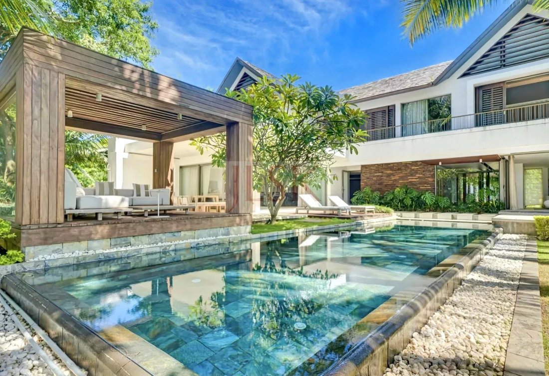 Villa in Grand Baie, Rivière du Rempart District, Mauritius 1 - 16055484