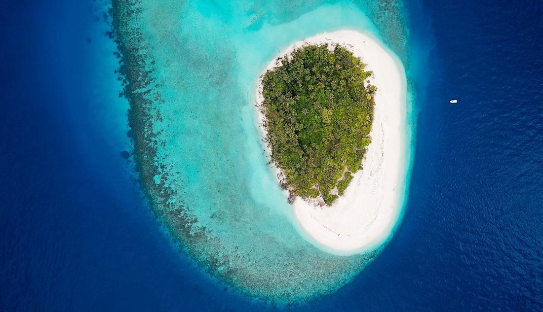 Private Island in Bandos, Maldives 1 - 16056833