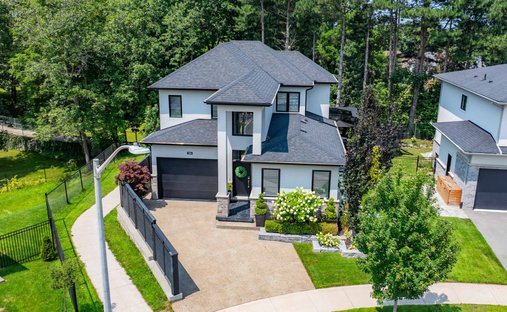 House in St. Catharines, Ontario, Canada 1