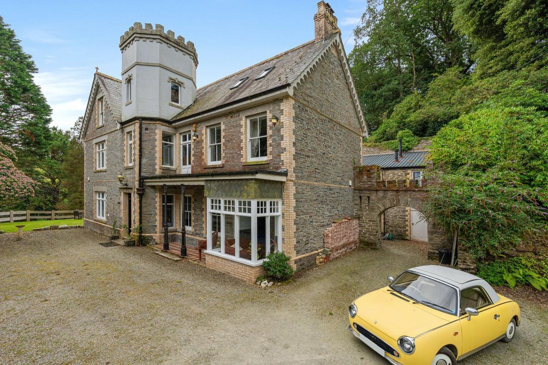 House in Cornwall, England 1 - 16058973