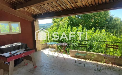 Saint Jean De Maruéjols Gard Castle With 2 Gites, A Large Private Area And Swimming Pool