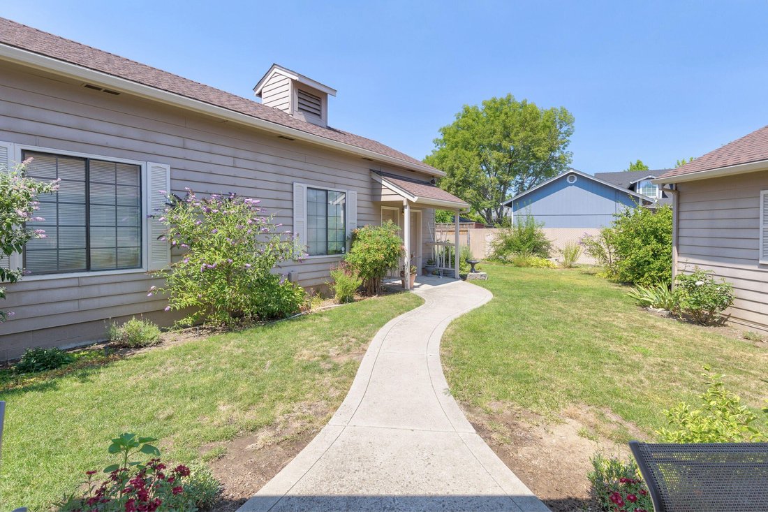 House in Medford, Oregon, United States 4 - 16057651