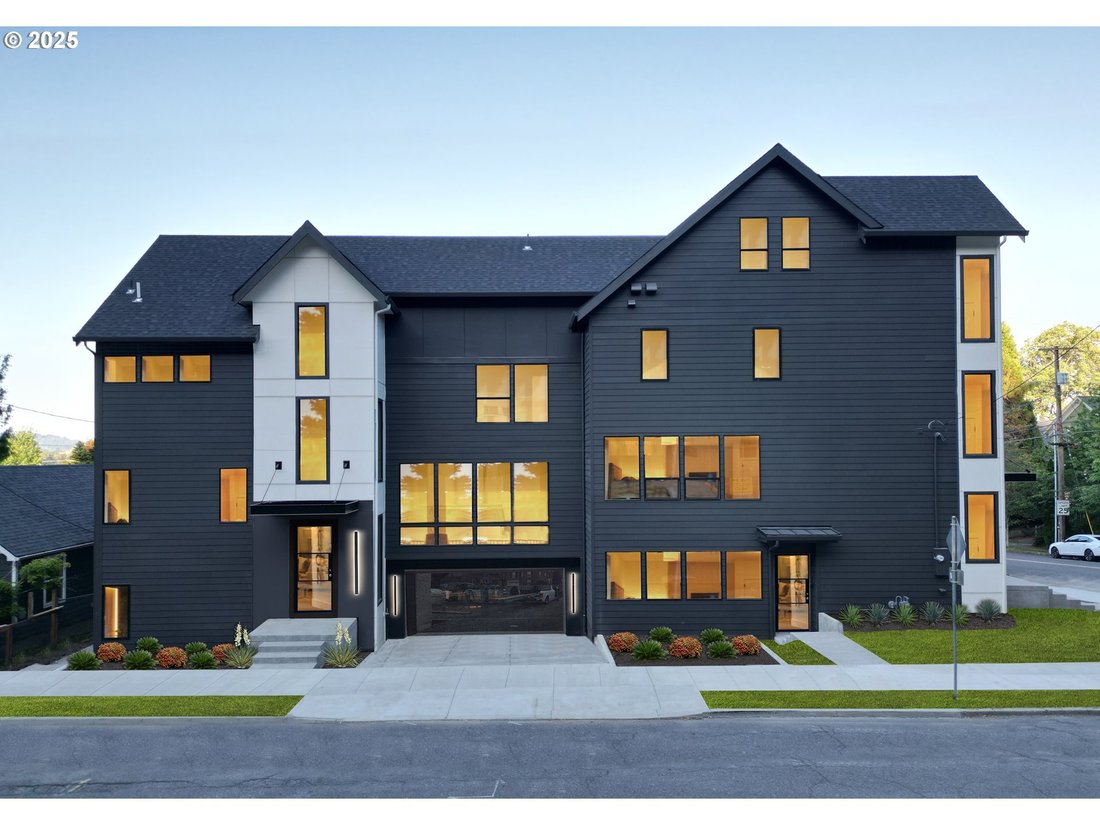 House in Portland, Oregon, United States 2 - 16058398