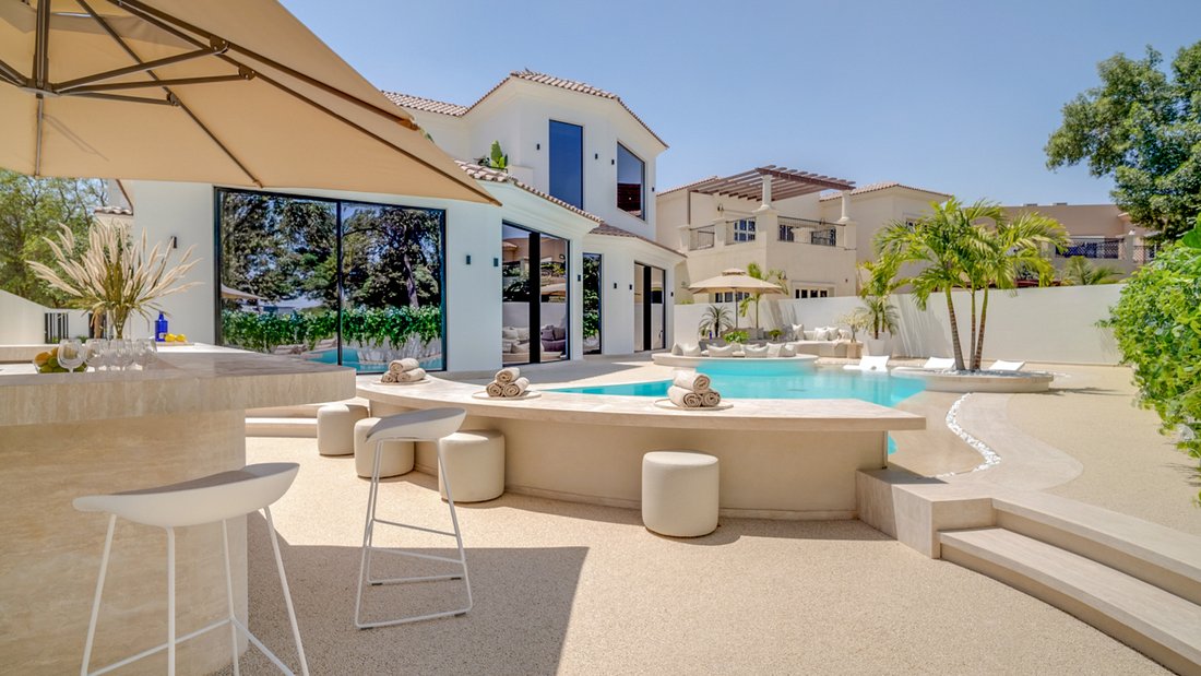 Villa in Jumeirah Golf Estates, Dubai, United Arab Emirates 1 - 16056921