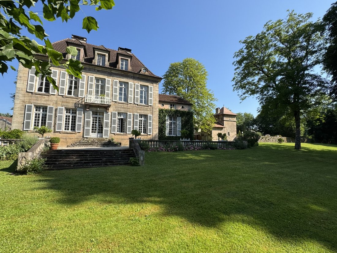 Whispers of the 18th Century: A Castle’s Timeless Embrace in Luxeuil-les-Bains