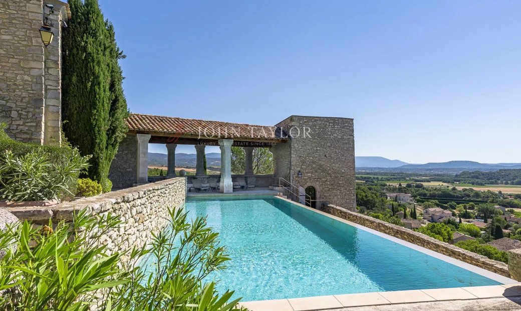 **Exceptional 12 Th Century Templar Commandery Fully Renovated**